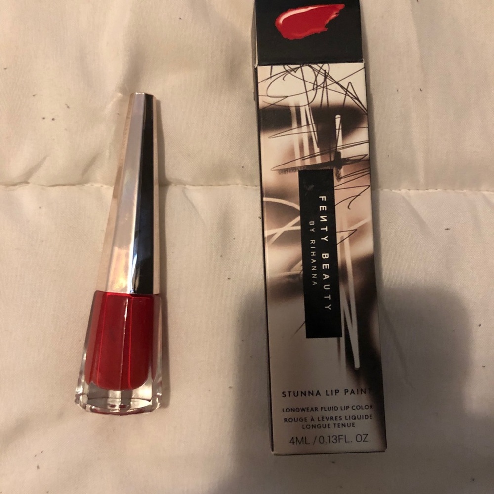 Fenty Matte lipstick in Uncensored